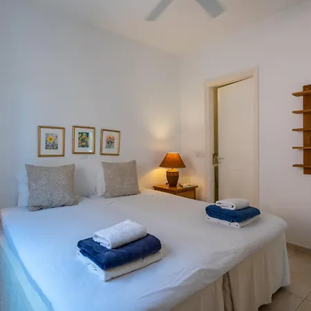 Tropical Paradise In Harbour Paphos, & Close To Apartment